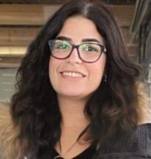 אנג'לה עזב